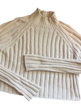 ❤️American Eagle Women’s Cream Ribbed Minimalist Fall Turtleneck Sweater | M